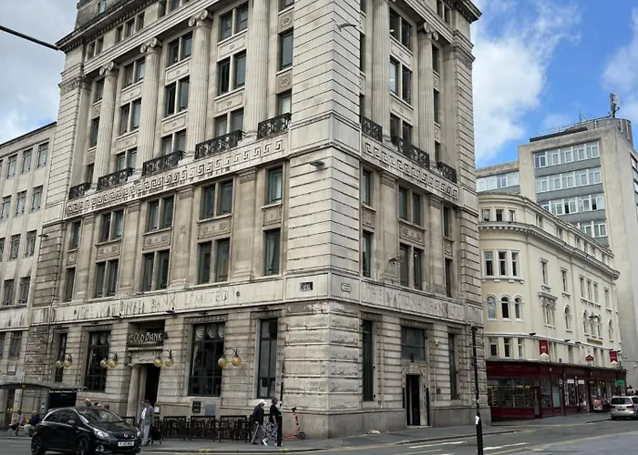Large City Centre Apartment
